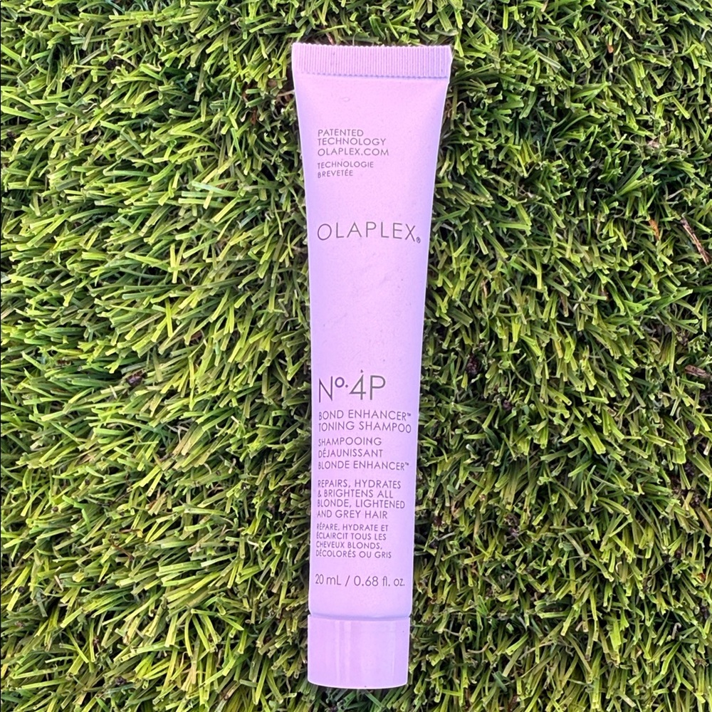 OLAPLEX No.4P Blonde Enhancer Shampoo in Lavender